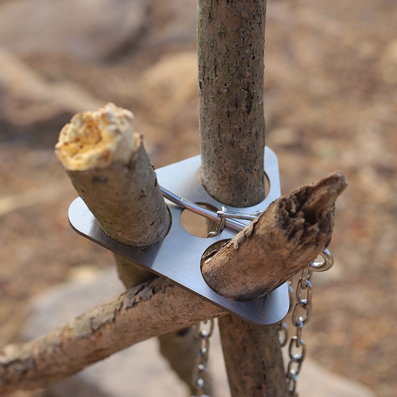 Stainless Steel Camping Tripod - Camping Cooking And Cutlery Set 评论和价格